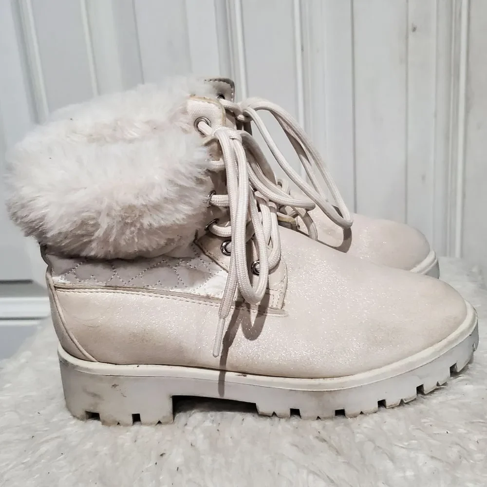 Girls BCBG Boots Cream Fur-Lined Kids Boots